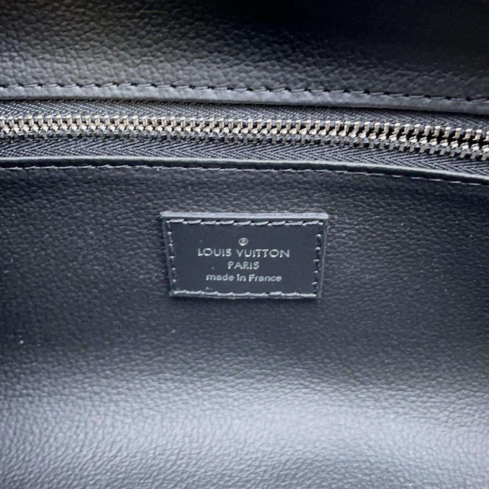 Louis Vuitton Dopp Black Damier Shoulder Graphite Black Bag - Picture 5 of 6
